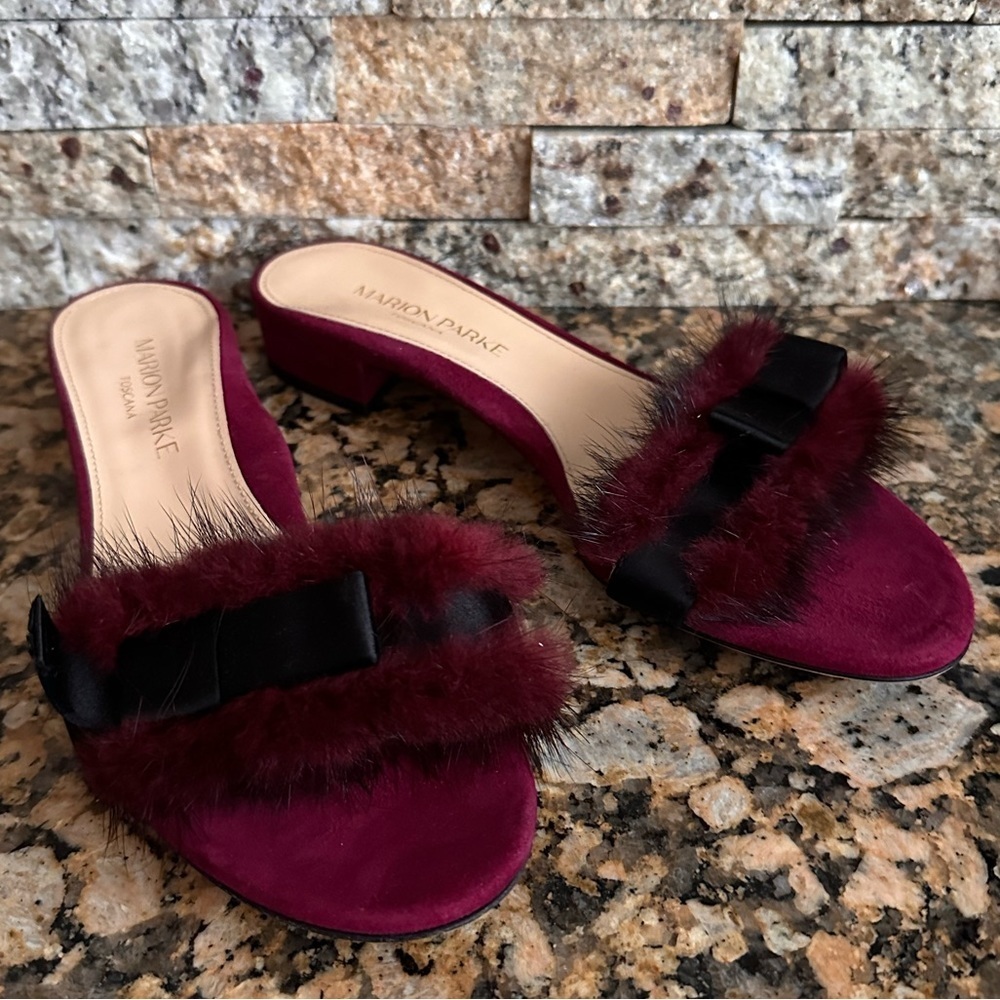 MARION PARKE
Velvet Feather Trim Sandals